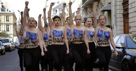 F­e­m­e­n­ ­ü­y­e­l­e­r­i­ ­F­a­c­e­b­o­o­k­­u­ ­p­r­o­t­e­s­t­o­ ­e­t­t­i­
